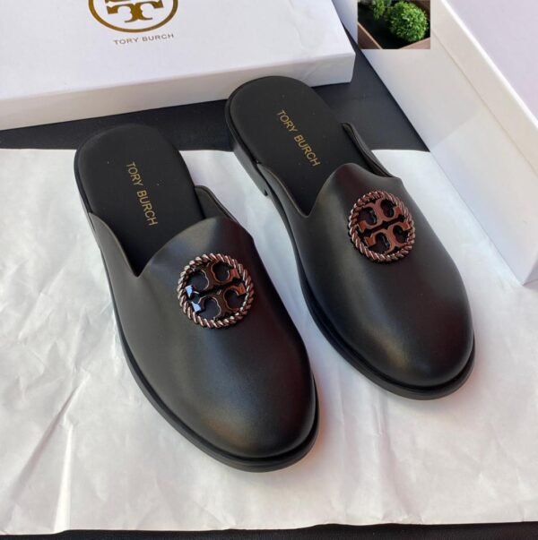 Tory Burch Mellow Mule | Soft Luxury in Motion Tory Burch Mellow Mule | Soft Luxury in Motion