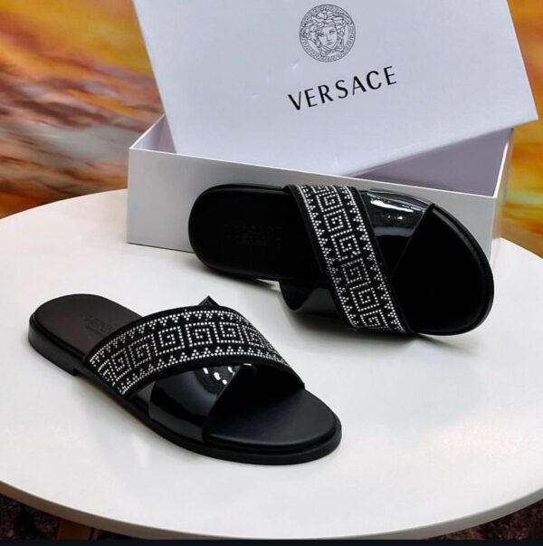 Versace Black Slides – Iconic Luxury Comfort Versace Black Slides – Iconic Luxury Comfort
