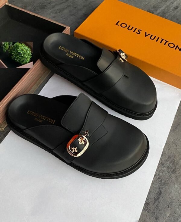 Louis Vuitton LV Cosy Flat Comfort Clog in Black Calf Leather Louis Vuitton LV Cosy Flat Comfort Clog in Black Calf Leather